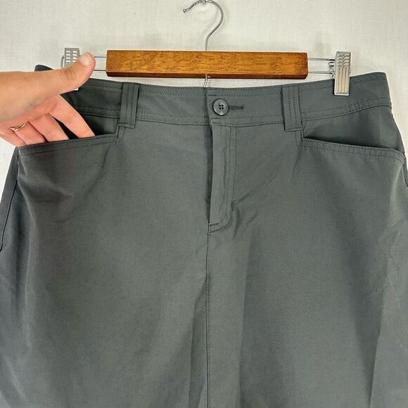 Eddie Bauer Adventurer 2.0 Gray Skort Women’s 6 Outdoor Hiking Utility - Picture 3 of 10